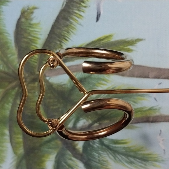 Pierced gold tone hollow hoop earrings - Picture 5 of 10